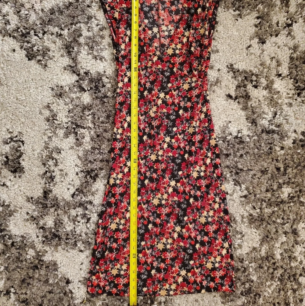 Beautiful Vintage Floral Dress - Picture 9 of 12